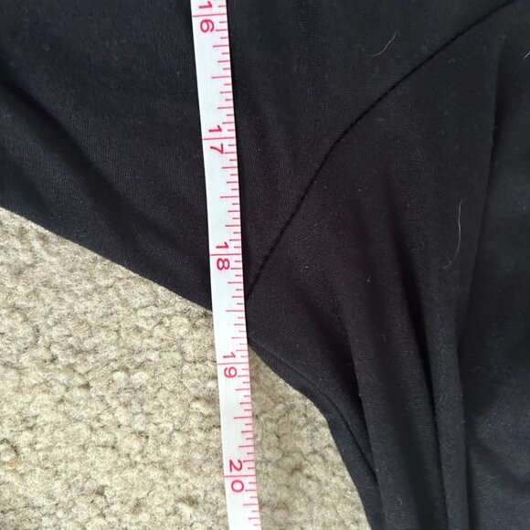 black workout top - Picture 5 of 6